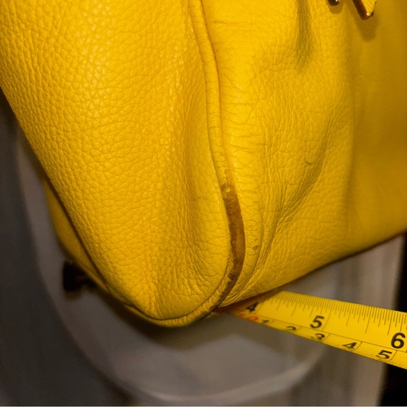 ♠️Kate Spade ♠️ New York pebbled leather Canary yellow tote - Picture 8 of 9